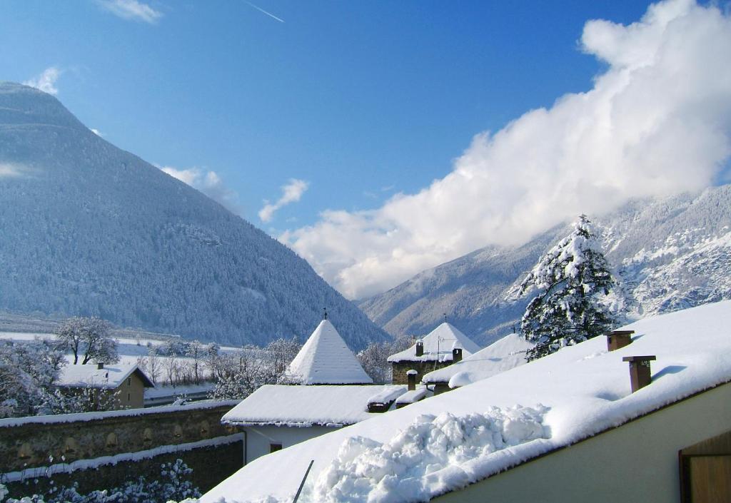 Hotel Gasthof Gruener Baum Glorenza Dış mekan fotoğraf